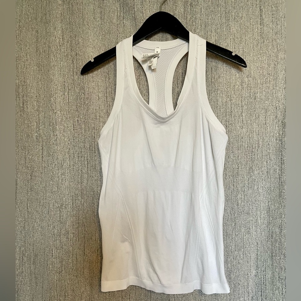 Athleta momentum, seamless tank, size medium